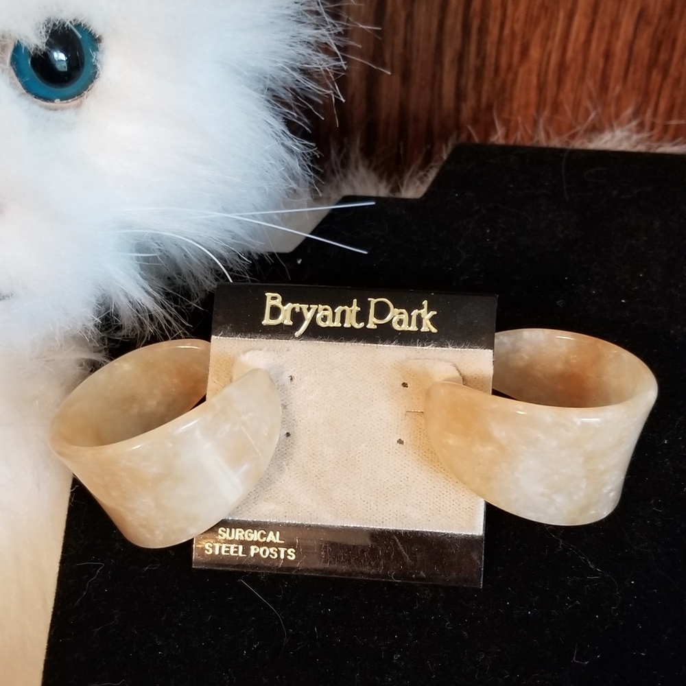 NWT VINTAGE Bryant park pierced earrings